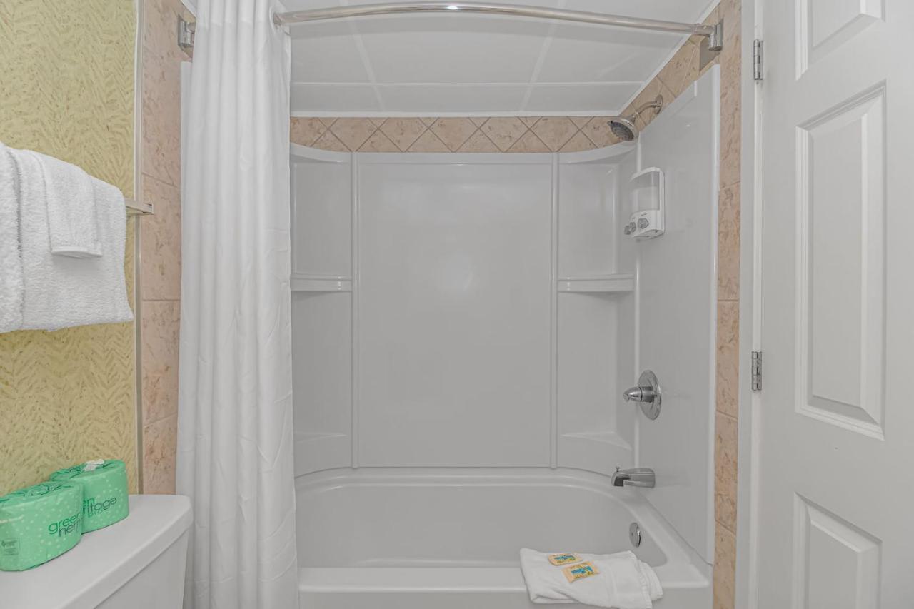 Ocean Reef Resort - Direct Oceanfront Studio - Nicely Updated! Perfect For 2-4 Guests! Unit 401 เมอร์เทิลบีช ภายนอก รูปภาพ